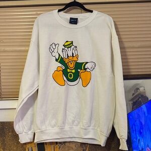 U of O duck sweatshirt no tag never worn